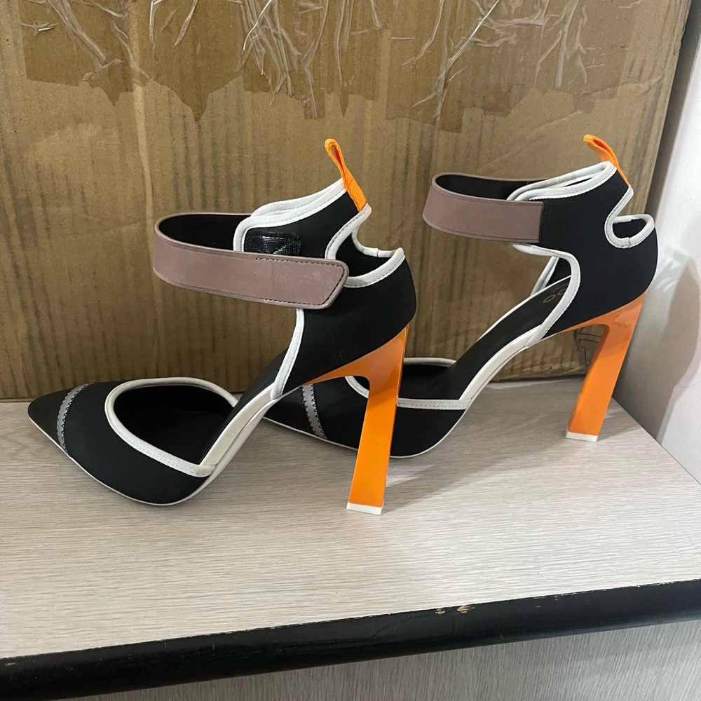 Women Aldo shoes